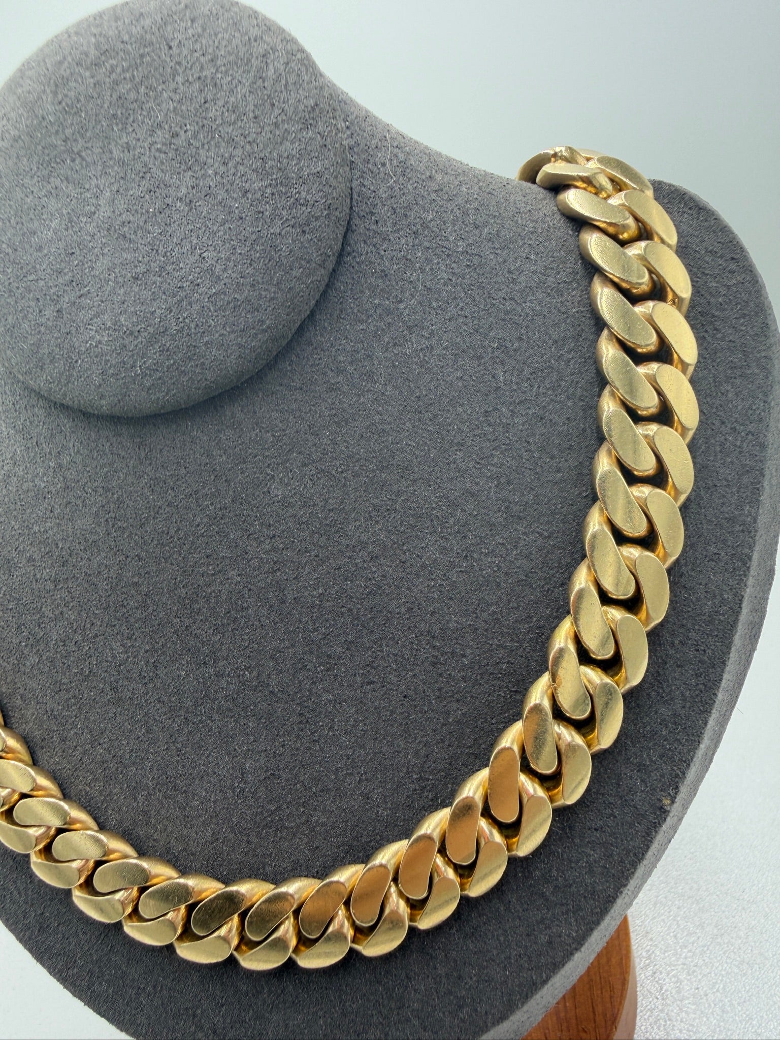 14K Yellow Gold Cuban Link Chain – 28” / 10mm Heavy Miami Cuban Necklace (240.2g)