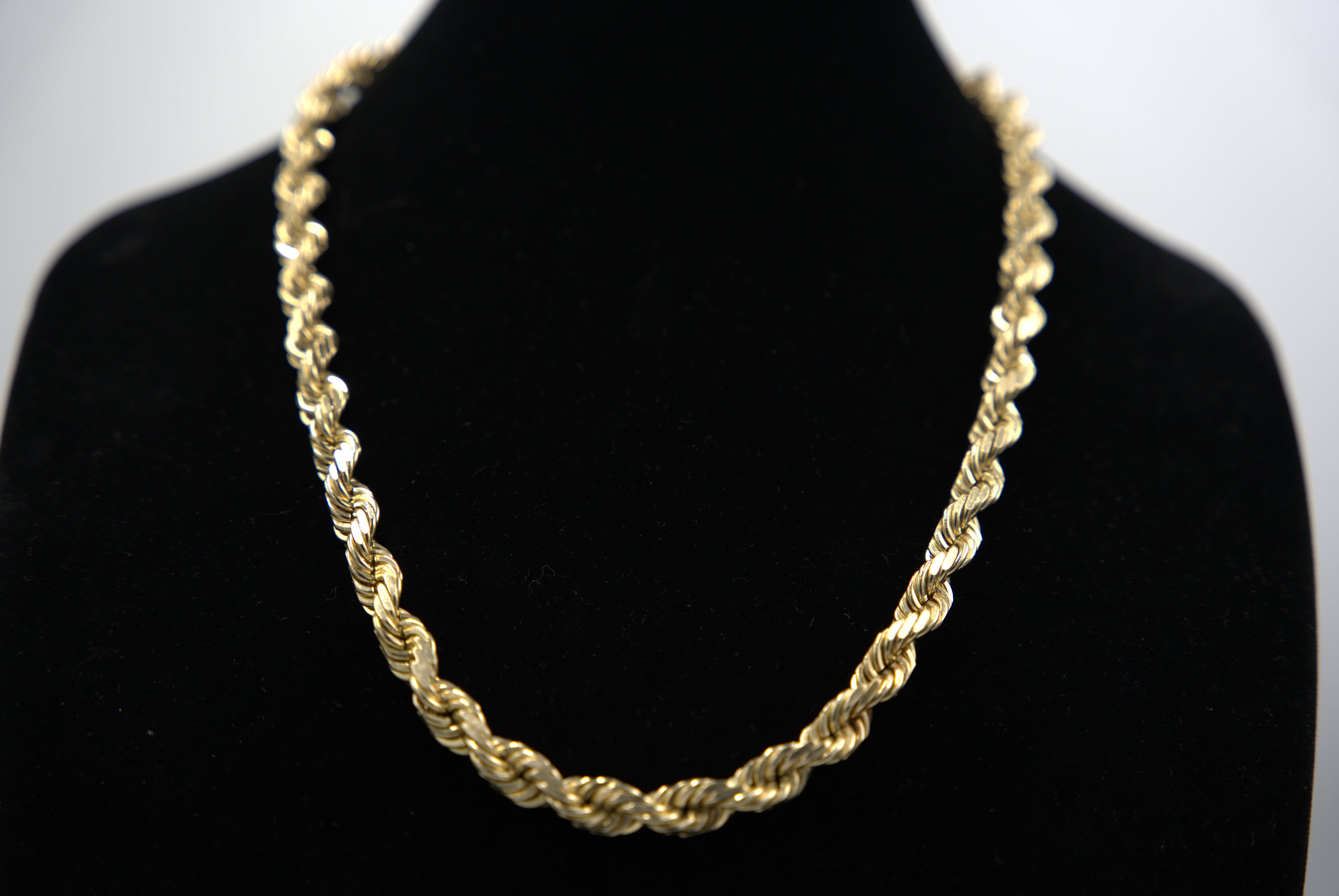 9mm Rope Chain – 10K Yellow Gold – 180g – 26”
