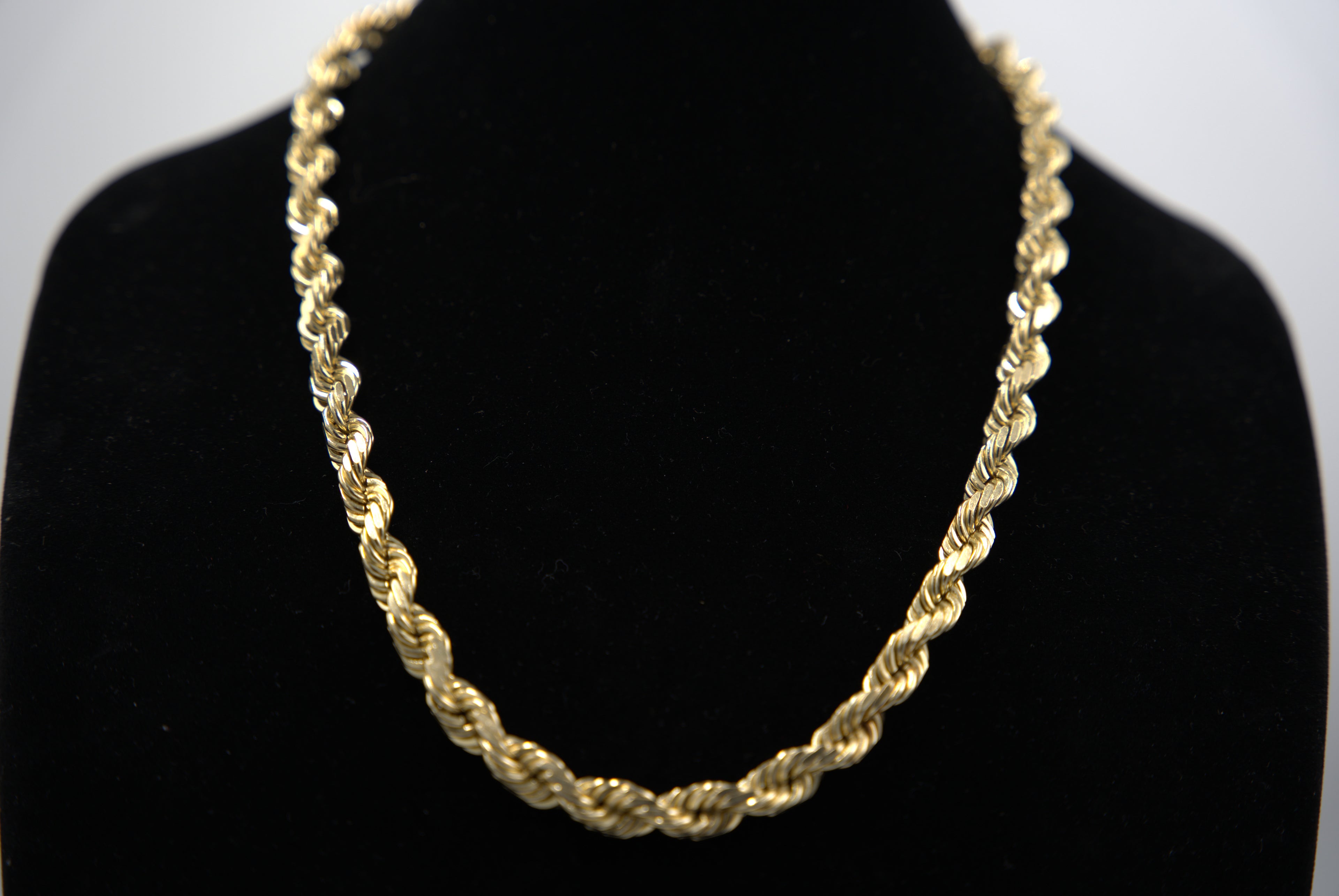 9mm Rope Chain – 10K Yellow Gold – 180g – 26”