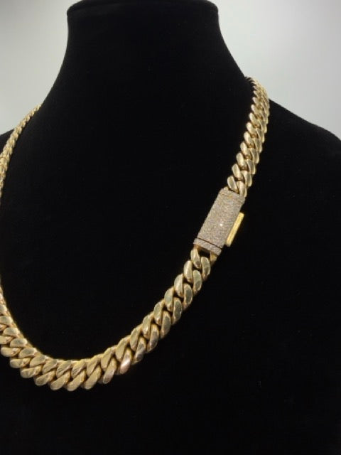 10K Gold Cuban Link Chain – 216.3 Grams | 11mm | Diamond Clasp