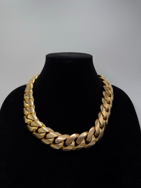10K Gold Cuban Link Chain – 1,017.5 Grams | 22mm | KILO CHAIN