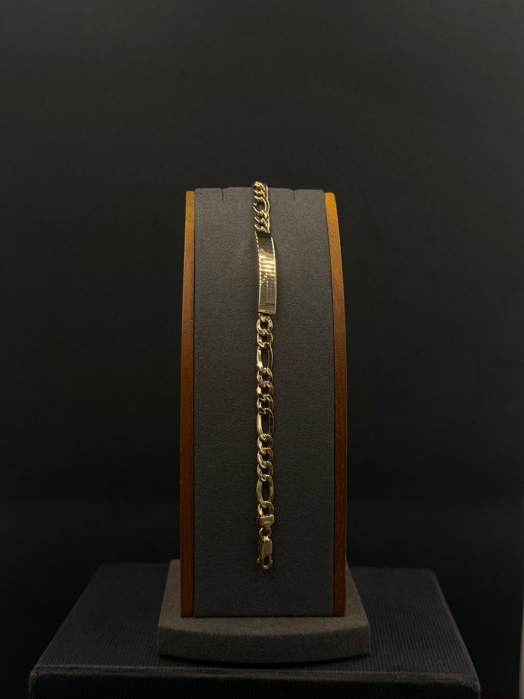 14K Gold Figaro ID Bracelet – 6.9 Grams | 7.5 Inches | 6mm