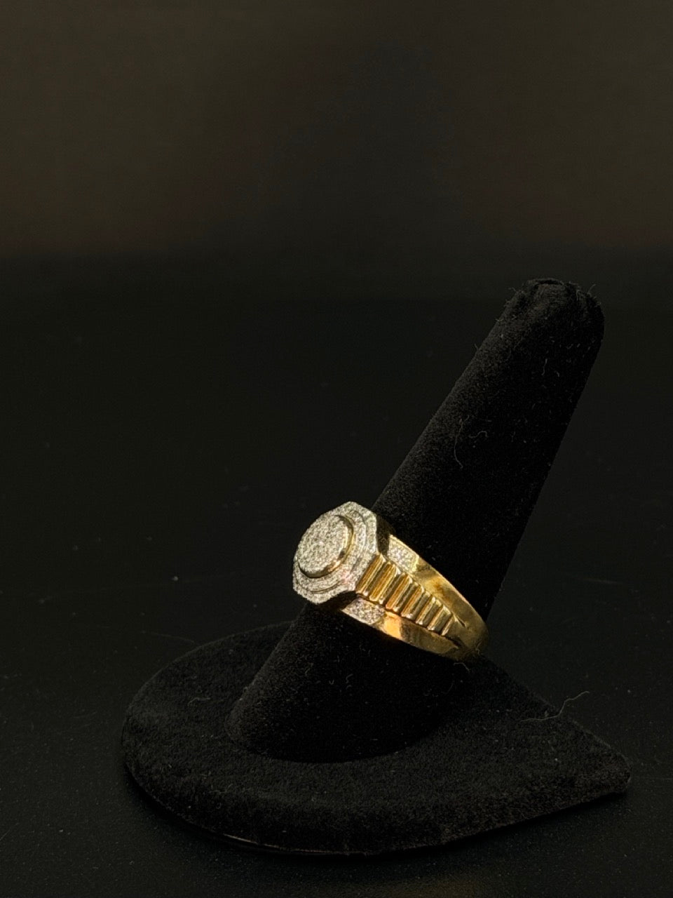 10K Yellow Gold Simulant Cluster Ring – Size 10 – 5.4 Grams