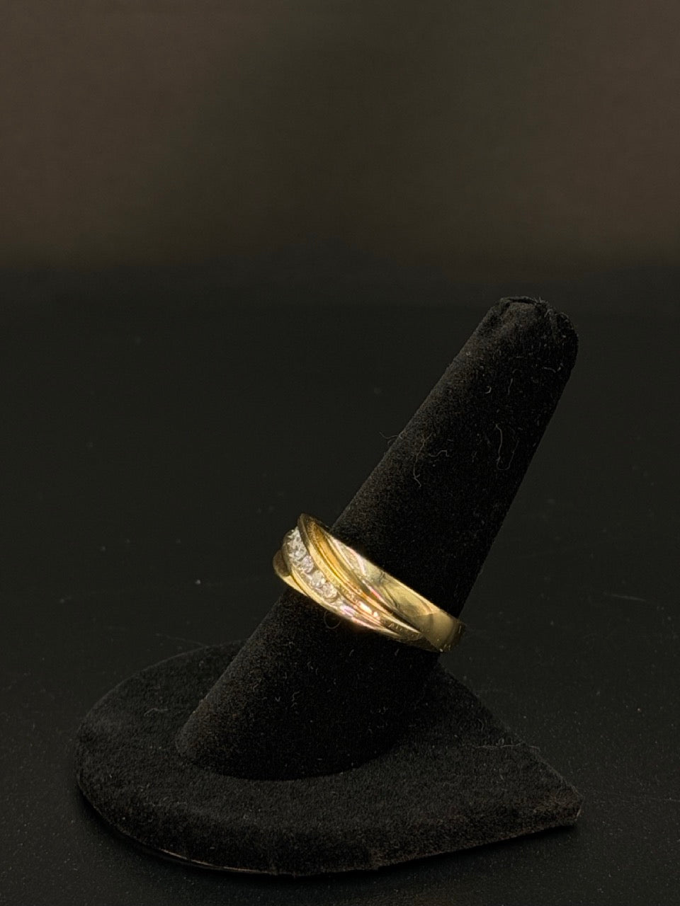 10K Yellow Gold Diamond Ring – Size 9 – 4.8 Grams