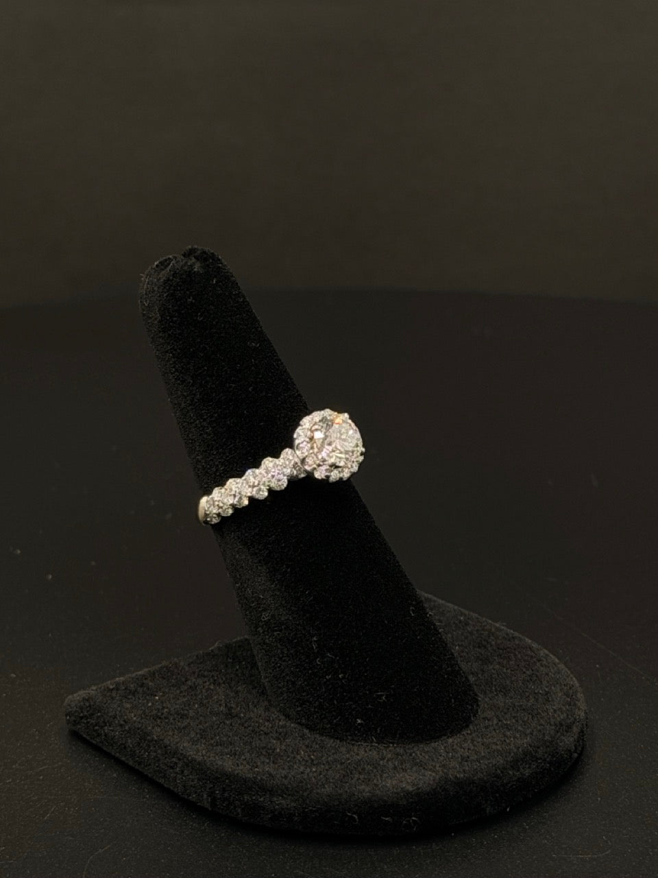 14K White Gold 2 CTW Diamond Halo Engagement Ring – Size 7 – 4.1 Grams
