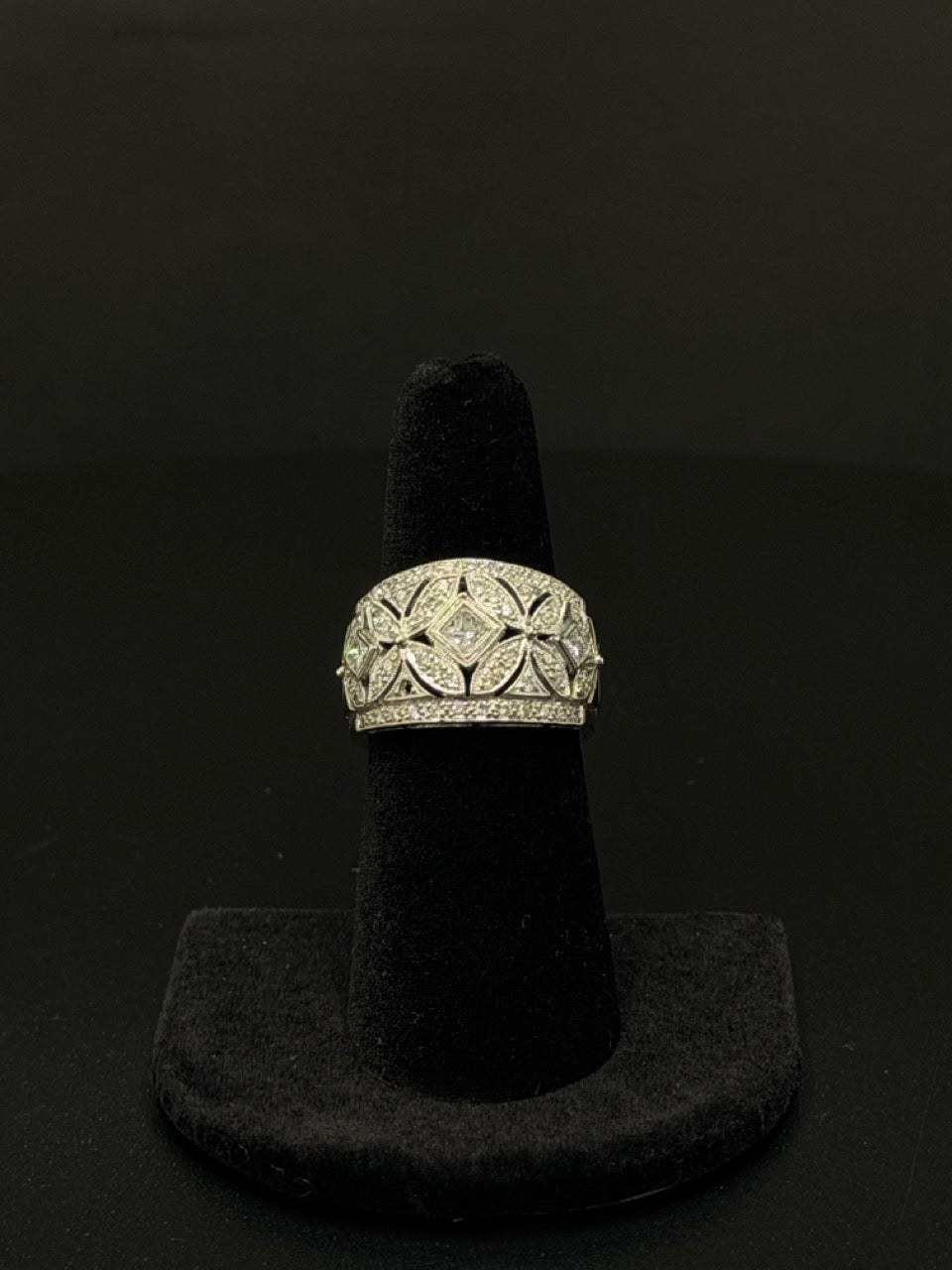 14K White Gold Diamond Halo Engagement Ring – Size 9.5 – 4.5 Grams