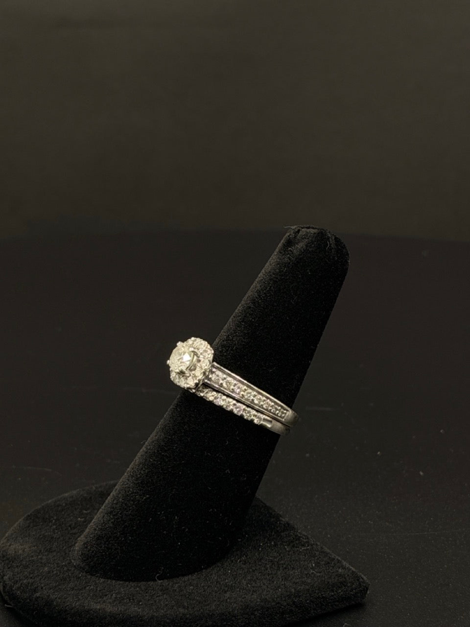 14K White Gold Diamond Halo Bridal Set – Size 7 – 5.5 Grams