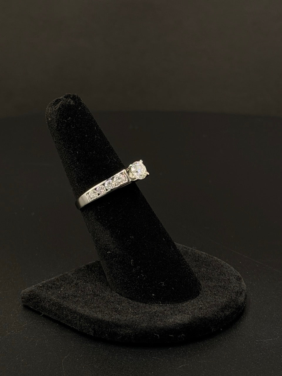 PT950 Platinum Diamond Engagement Ring – Size 6.5 – 4.2 Grams