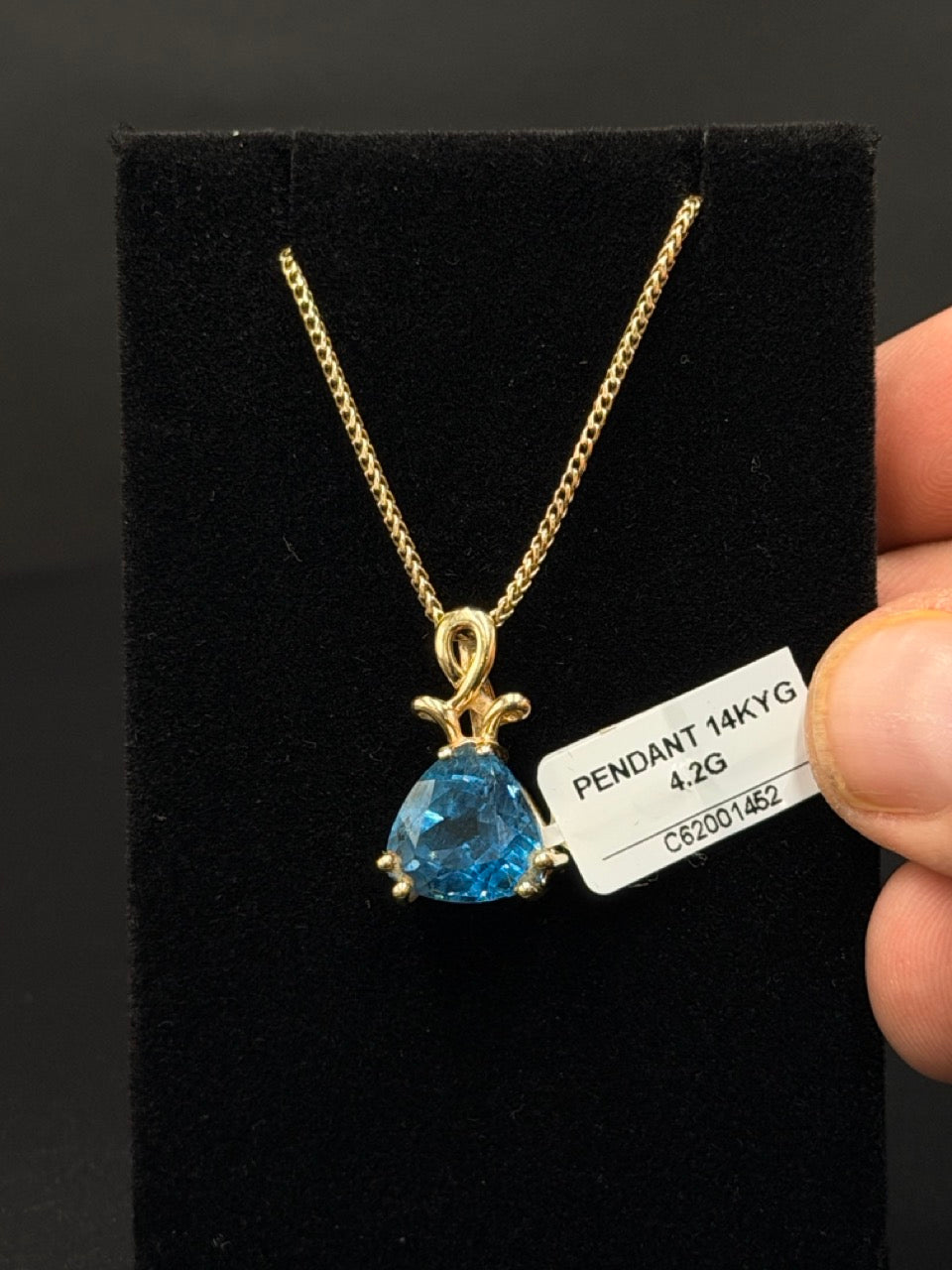 14K Yellow Gold Blue Topaz Pendant – 4.2 Grams