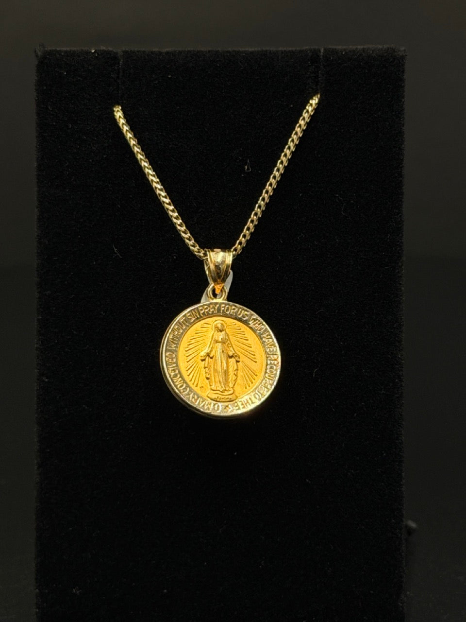 14K Yellow Gold Miraculous Medal Pendant – 1.6 Grams