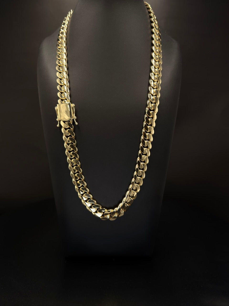 10K Yellow Gold Cuban Link Chain – 240.8g – 25.5”