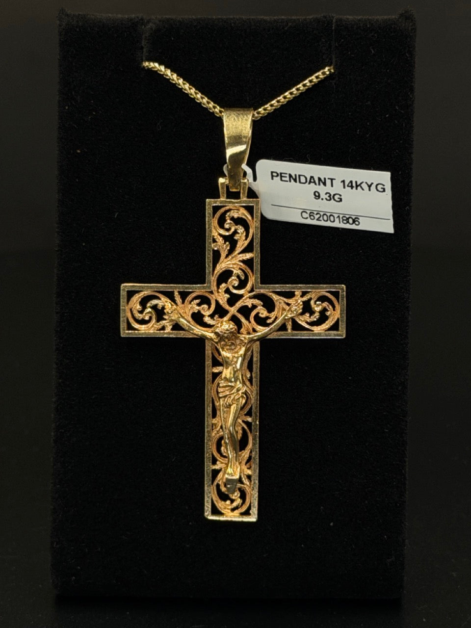 14K Yellow Gold Crucifix Pendant – 9.3g