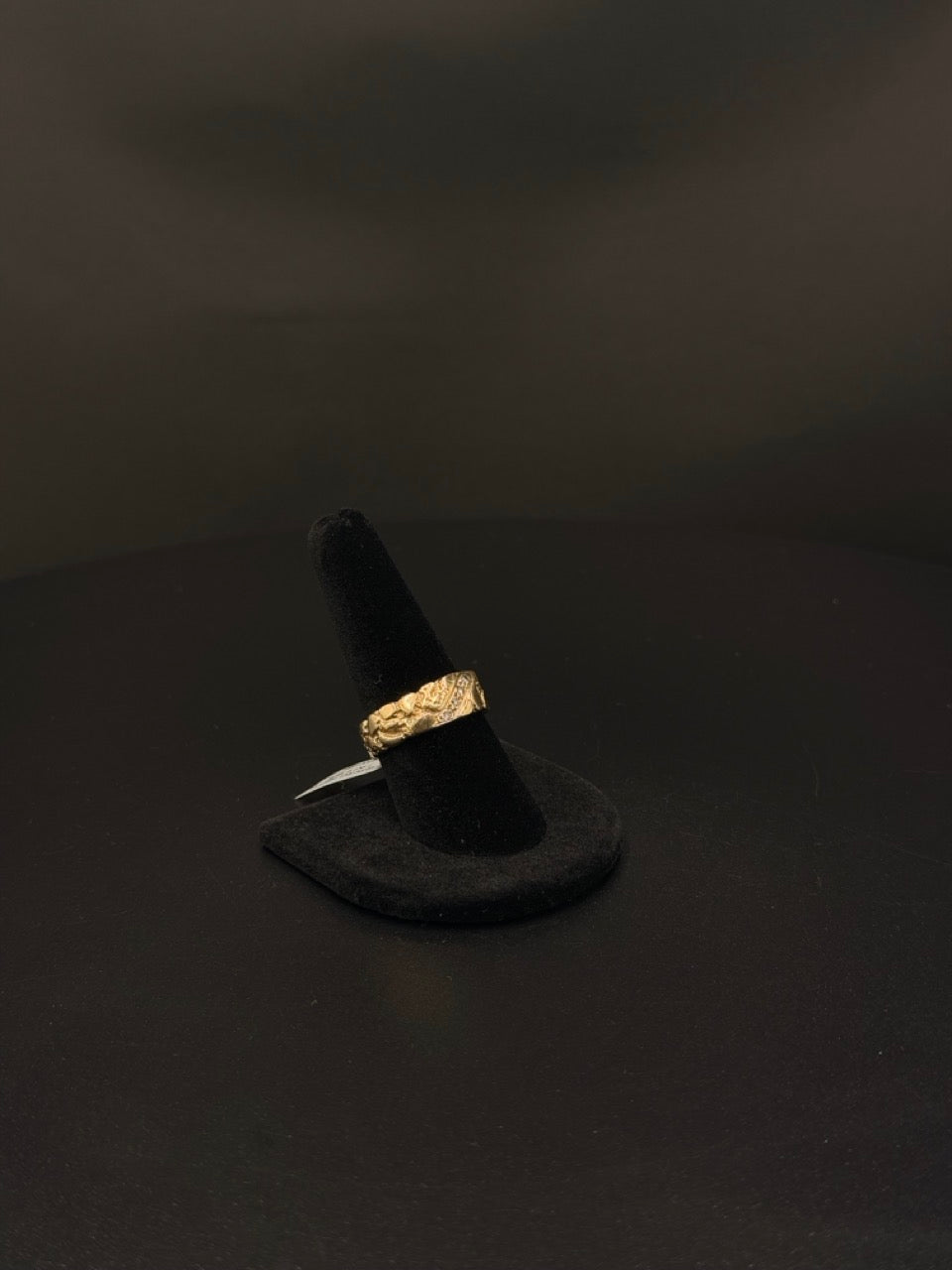 14K Yellow Gold Nugget Ring – 7.9g – Size 9