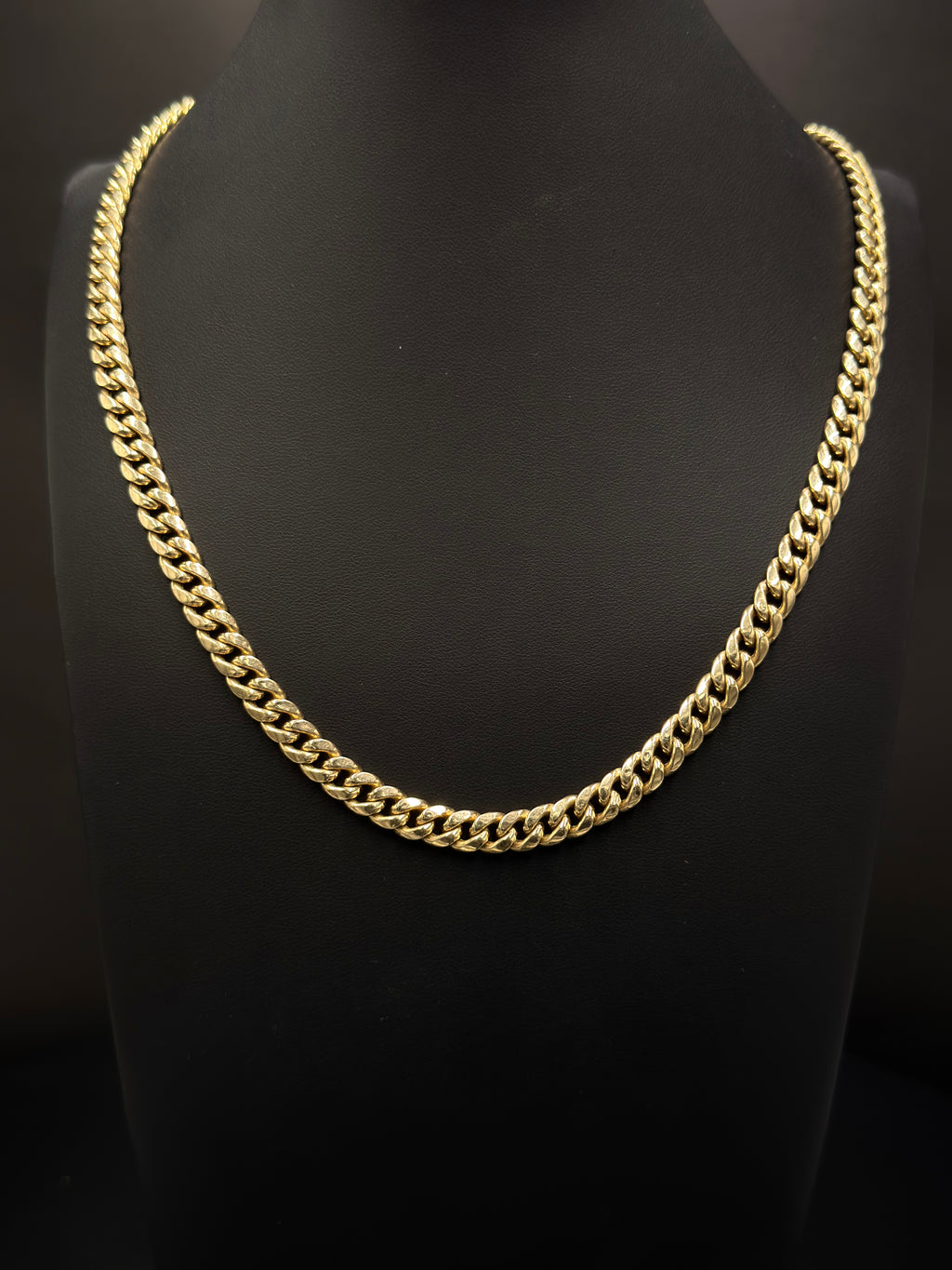 10K Yellow Gold Cuban Link Chain – 22” | 23 Grams | 6.5mm