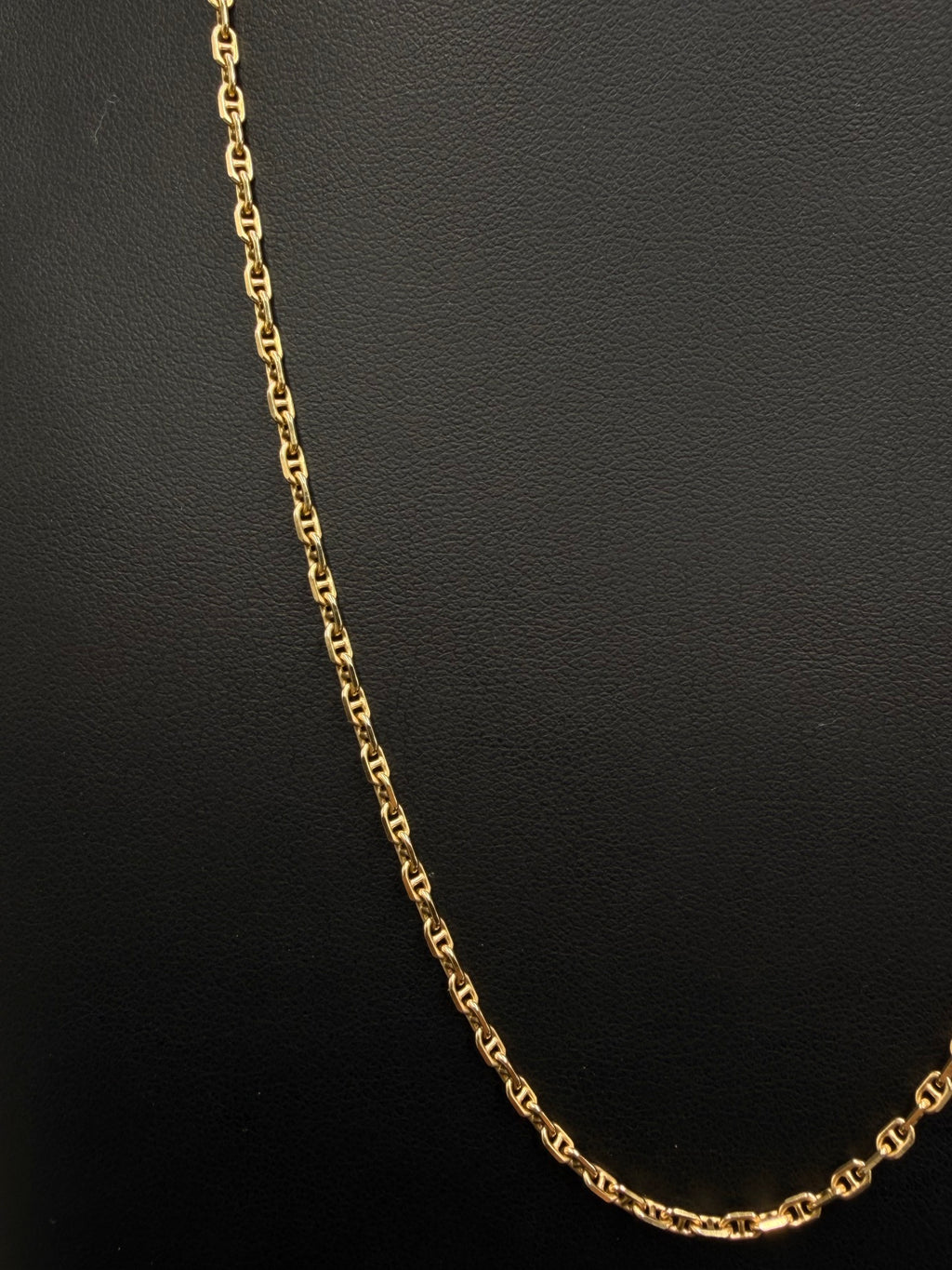 14K Yellow Gold Mariner Link Chain 18 Inch 6.5 Grams - view 2