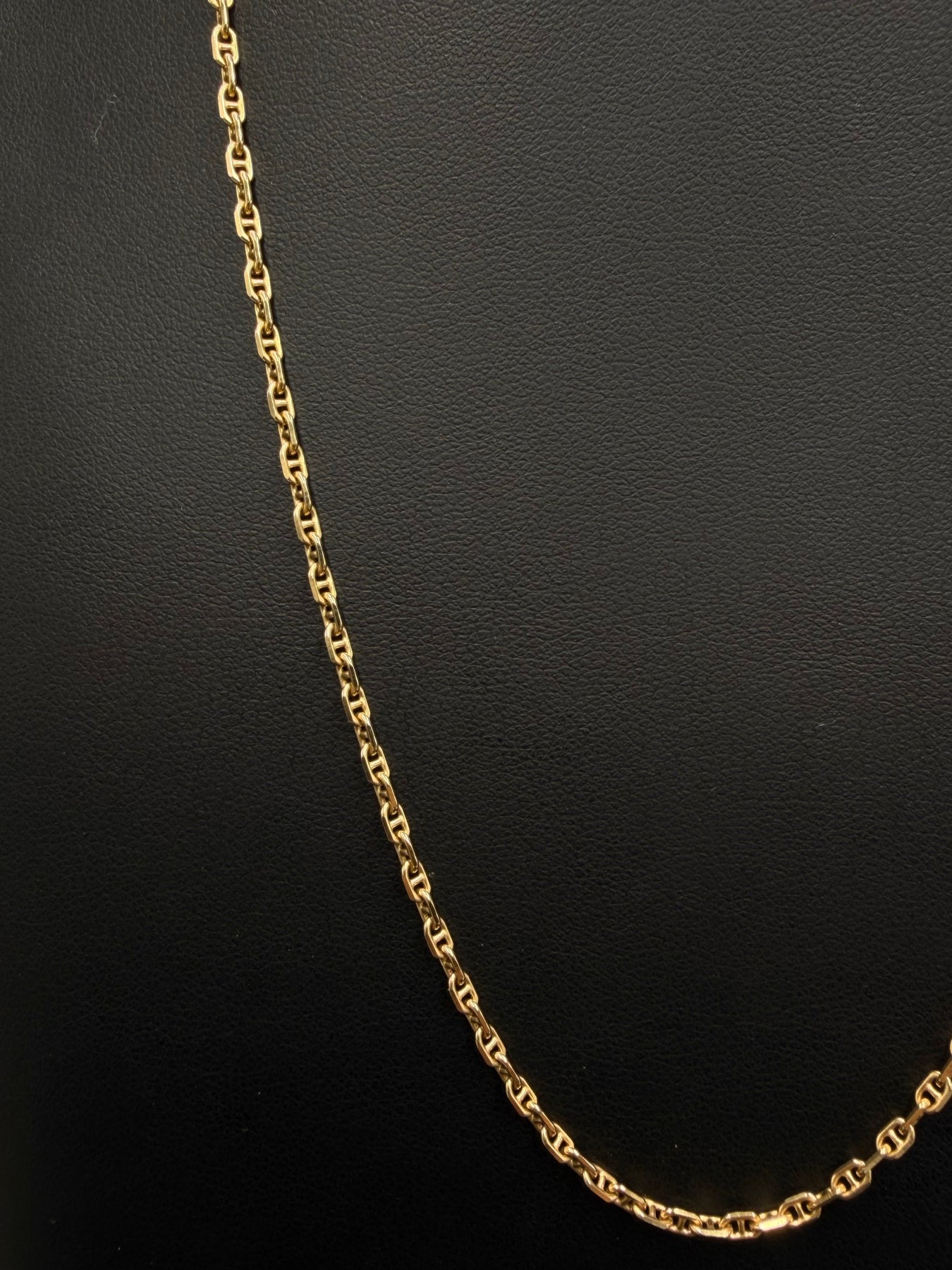 14K Yellow Gold Mariner Link Chain 18 Inch 6.5 Grams - view 2