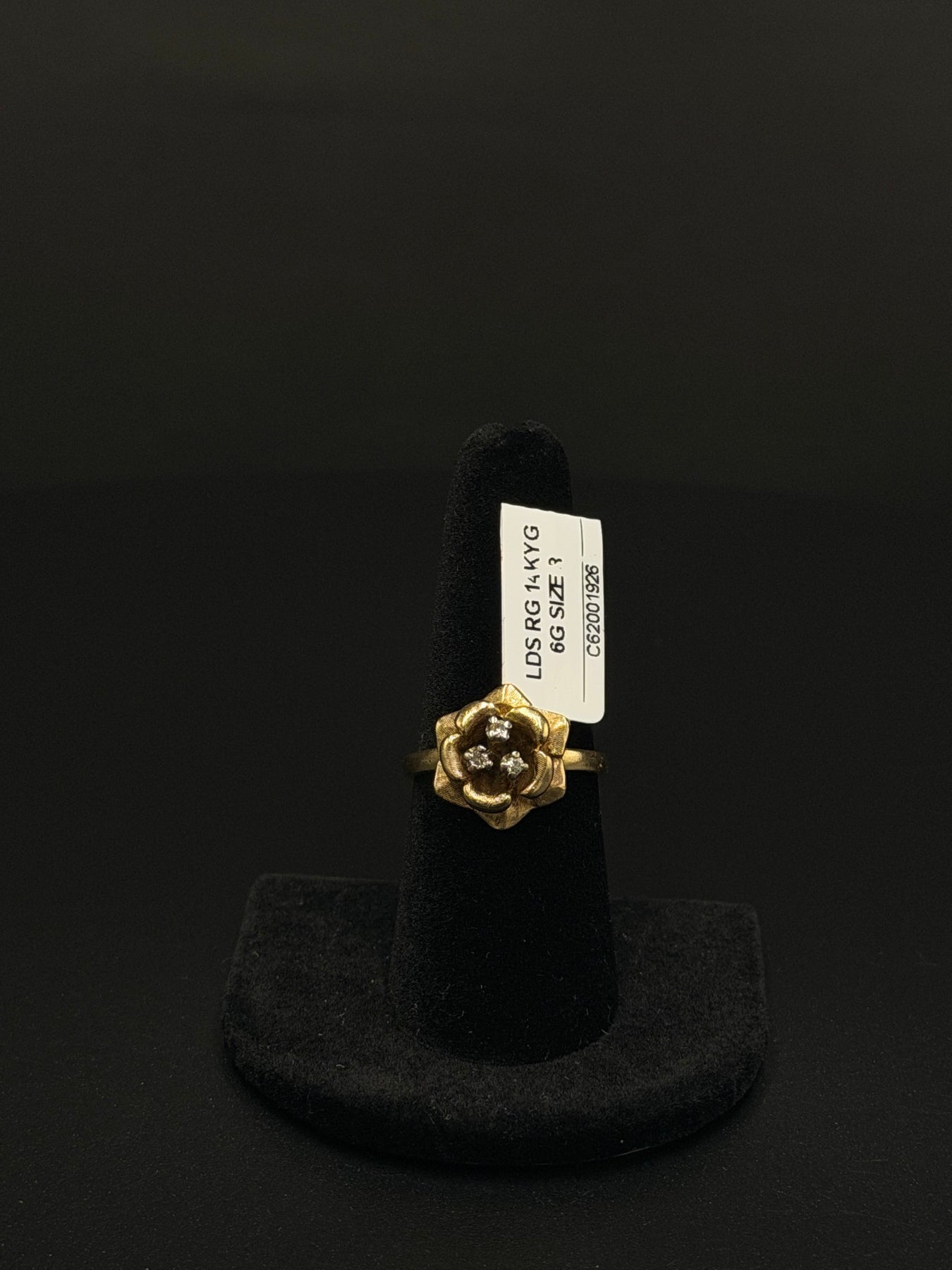 14K Yellow Gold Flower Cluster Ring Size 3 - view 1