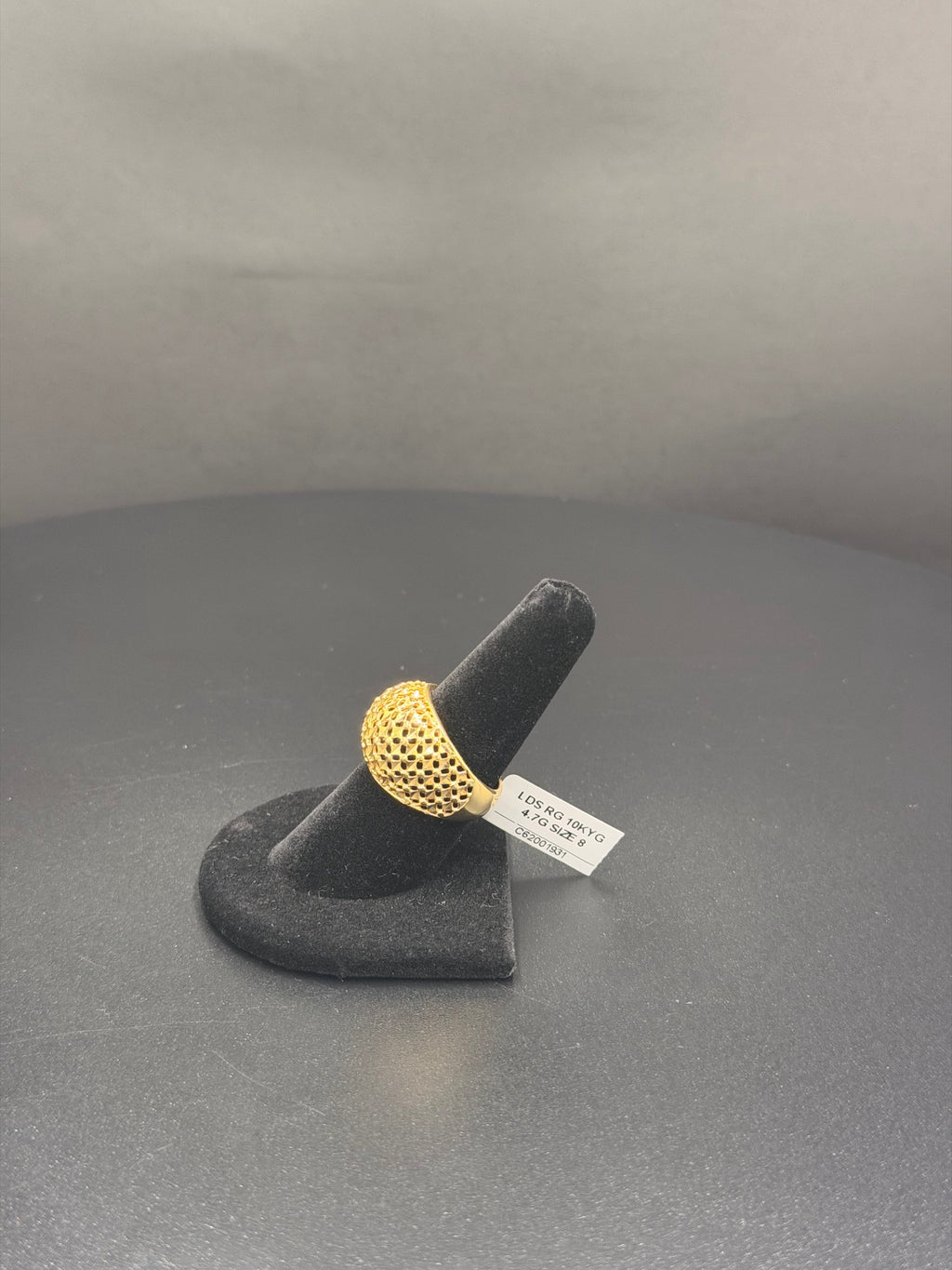10K Yellow Gold Honeycomb Mesh Dome Ring Size 8 - view 2
