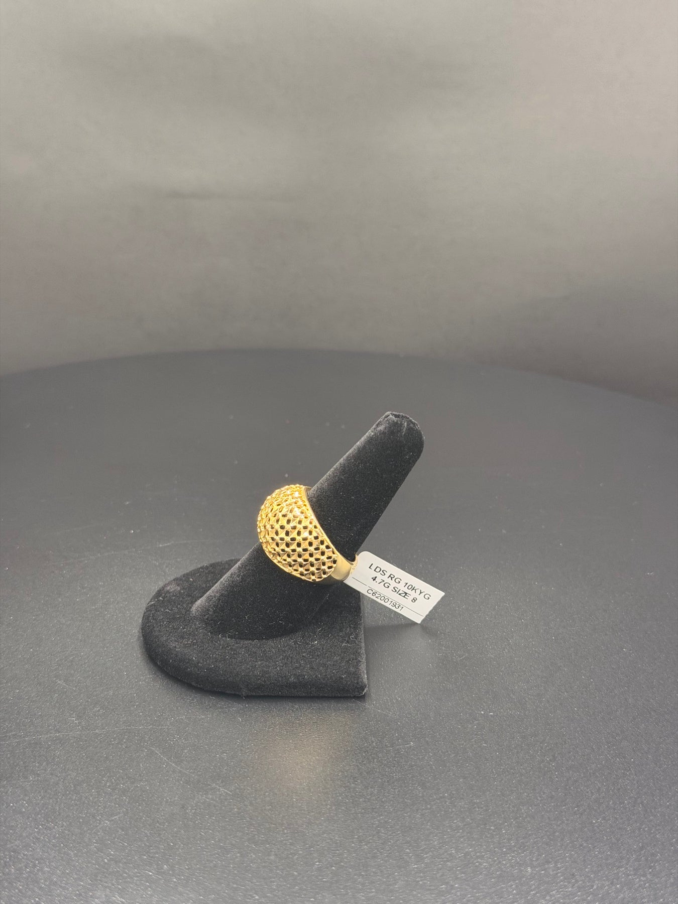 10K Yellow Gold Honeycomb Mesh Dome Ring Size 8 - view 2