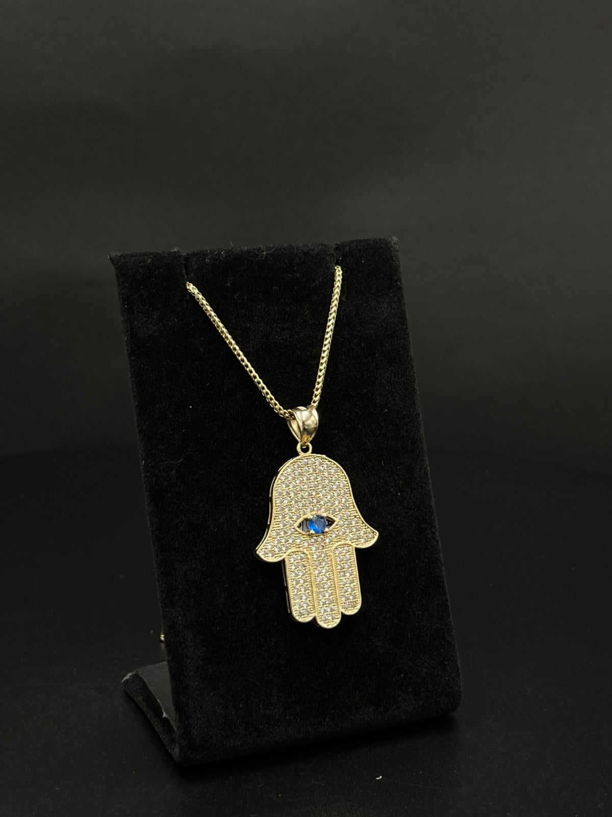 10K Gold Hamsa Hand Pendant Necklace | DD Pawn Loans