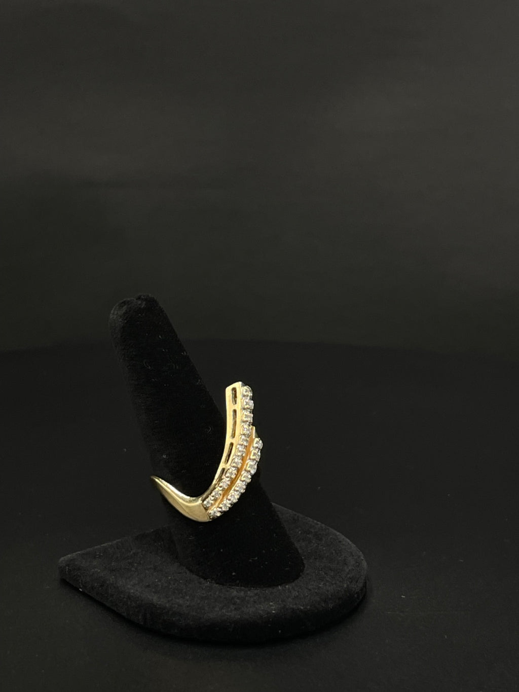 14K Yellow Gold Diamond Ring – Size 10.5 | DD Pawn Loans