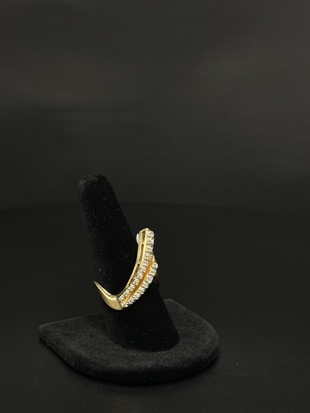 14K Yellow Gold Diamond Ring – Size 10.5 | DD Pawn Loans