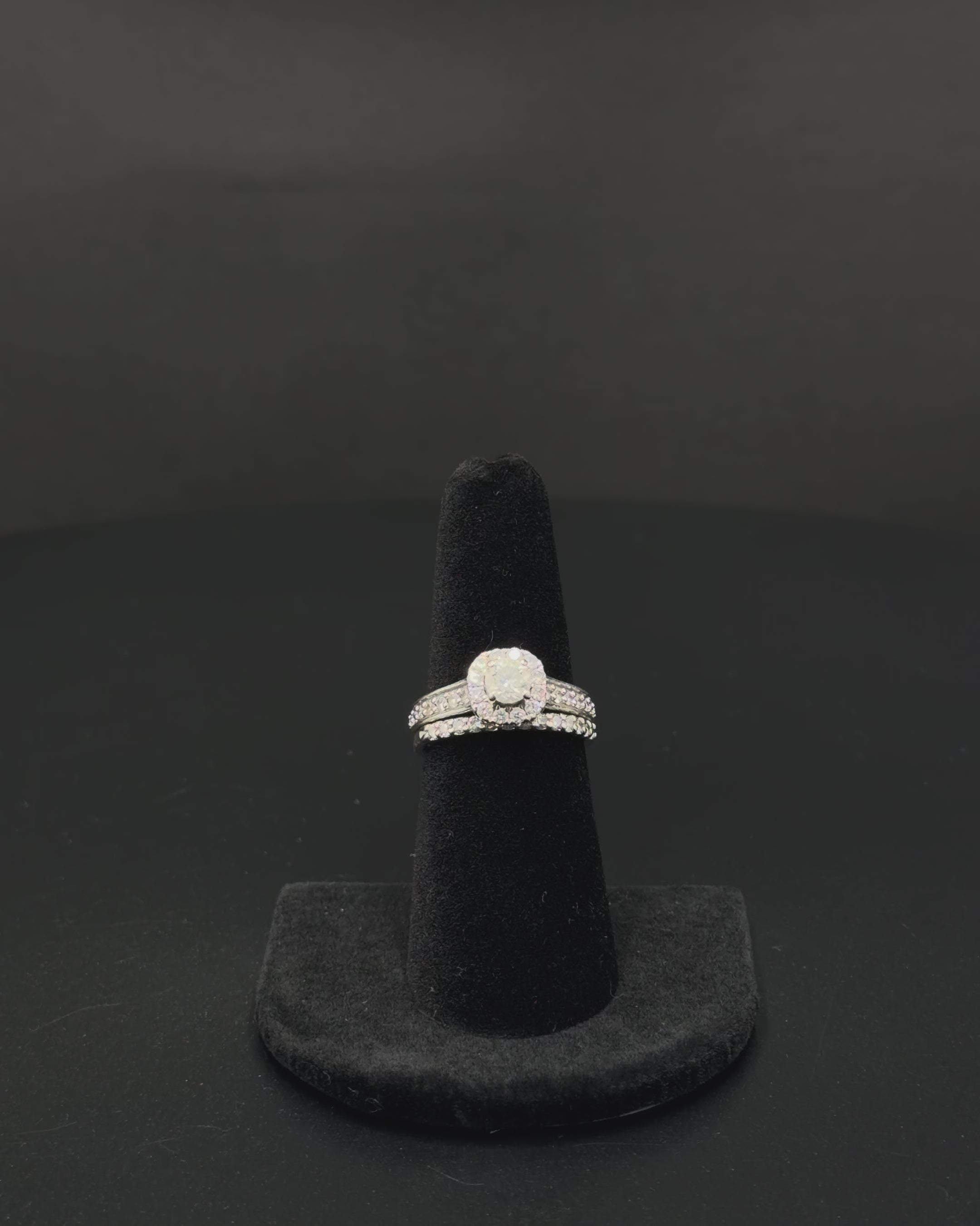 14K White Gold Diamond Halo Bridal Set – Size 7 – 5.5 Grams