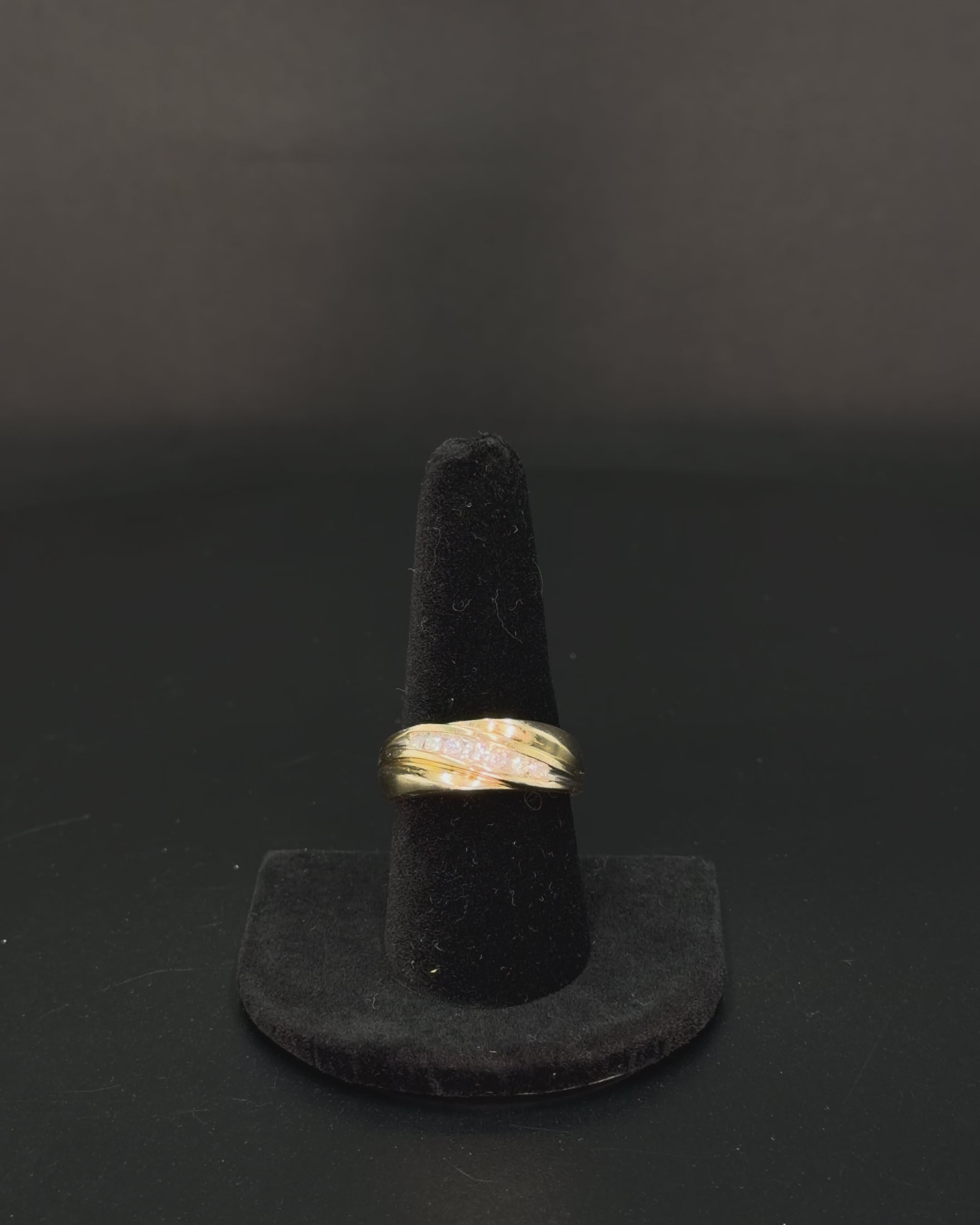10K Yellow Gold Diamond Ring – Size 9 – 4.8 Grams