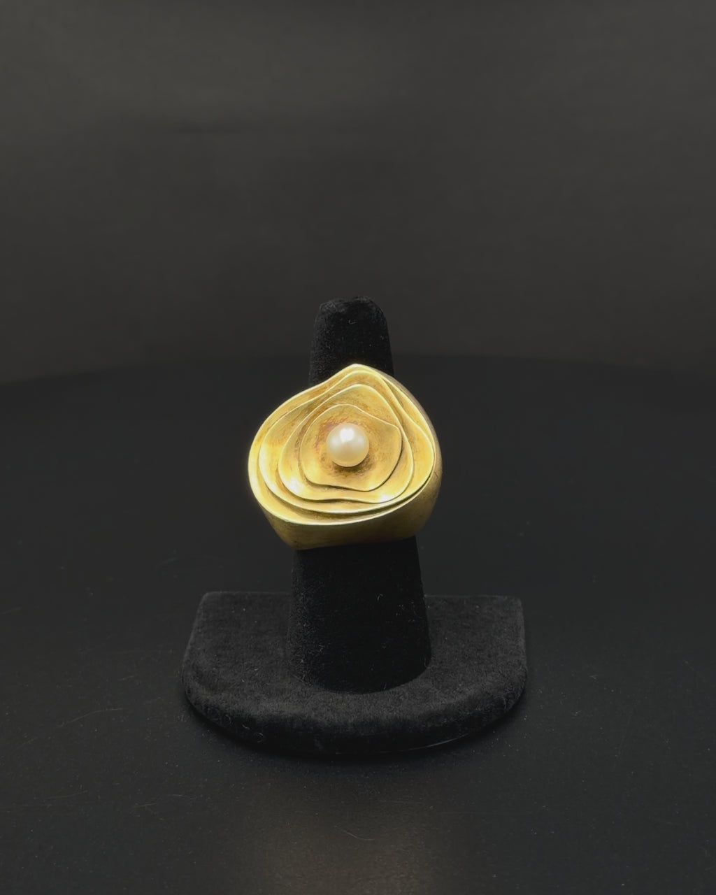 18K Yellow Gold Vintage Cluster Ring – Size 8 – 24.1 Grams