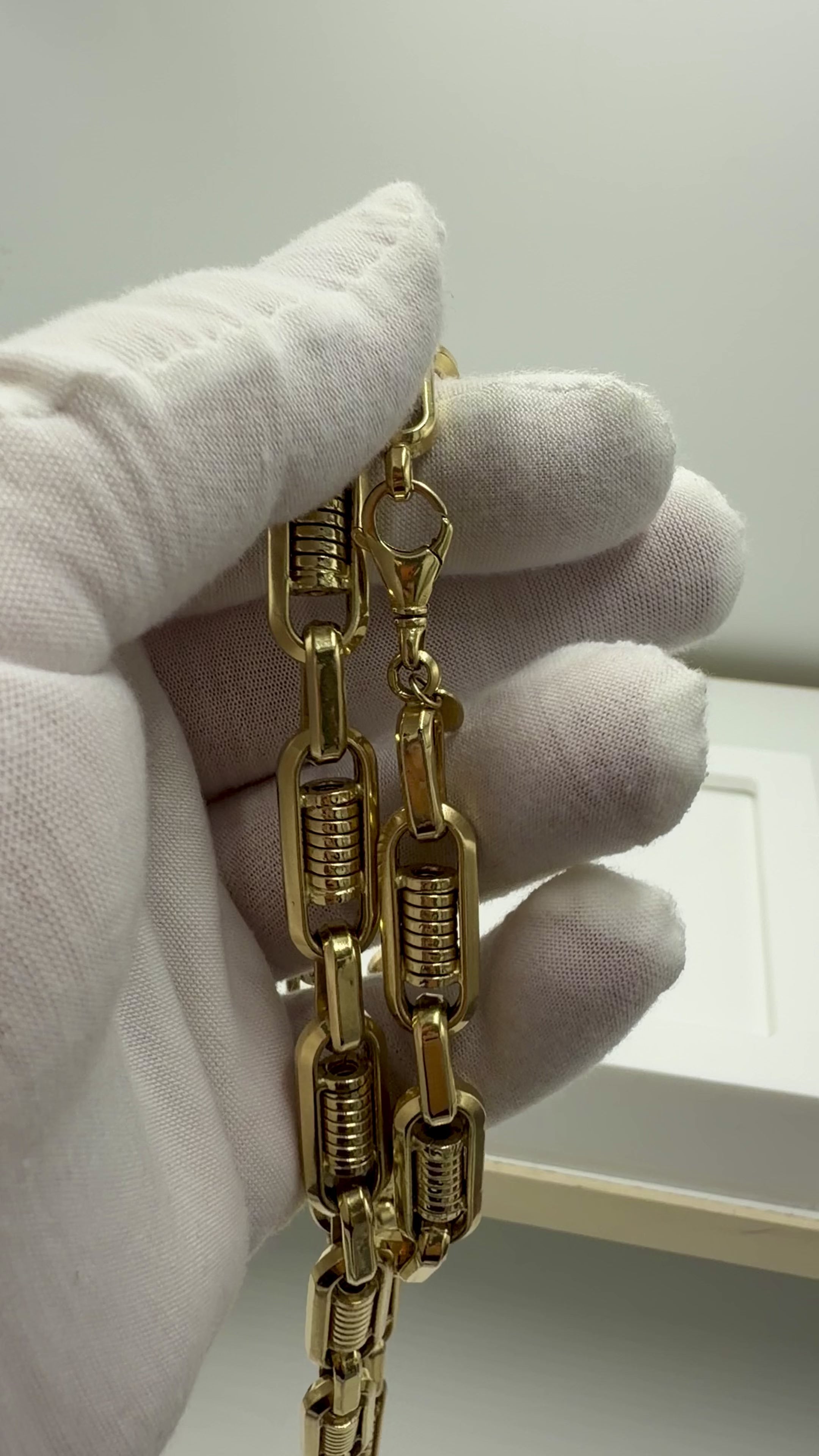 14K Yellow Gold Barrel Link Chain – 30” / 11mm Heavy Statement Necklace (64.2g)