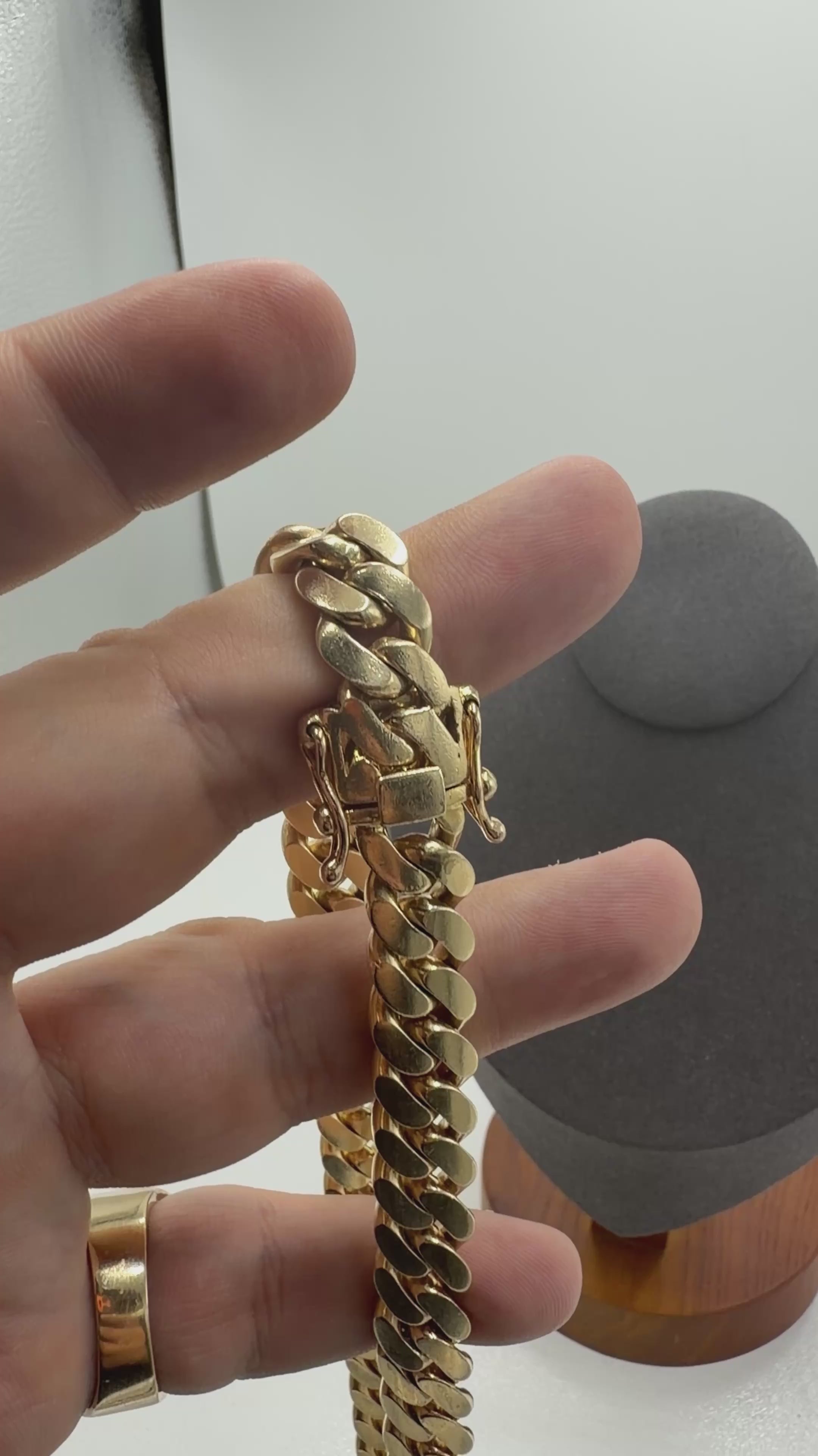 14K Yellow Gold Cuban Link Chain – 28” / 10mm Heavy Miami Cuban Necklace (240.2g)