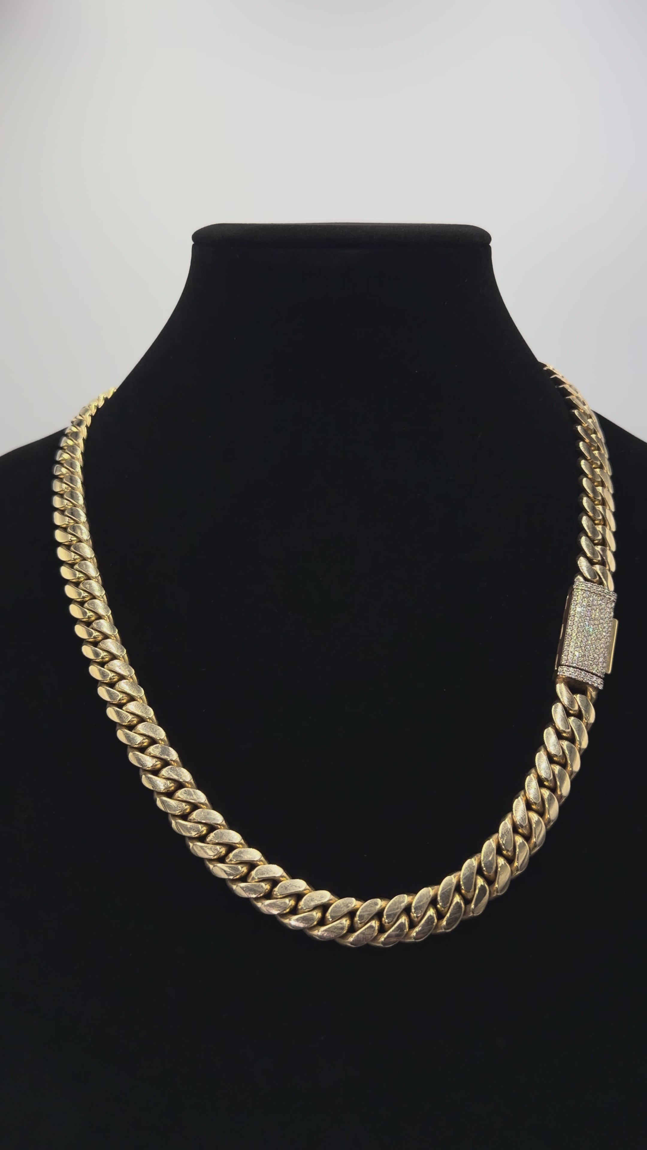 10K Gold Cuban Link Chain – 216.3 Grams | 11mm | Diamond Clasp