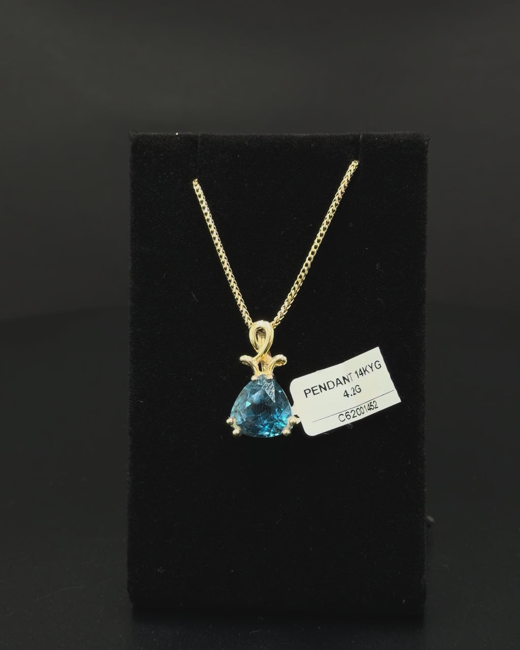 14K Yellow Gold Blue Topaz Pendant – 4.2 Grams