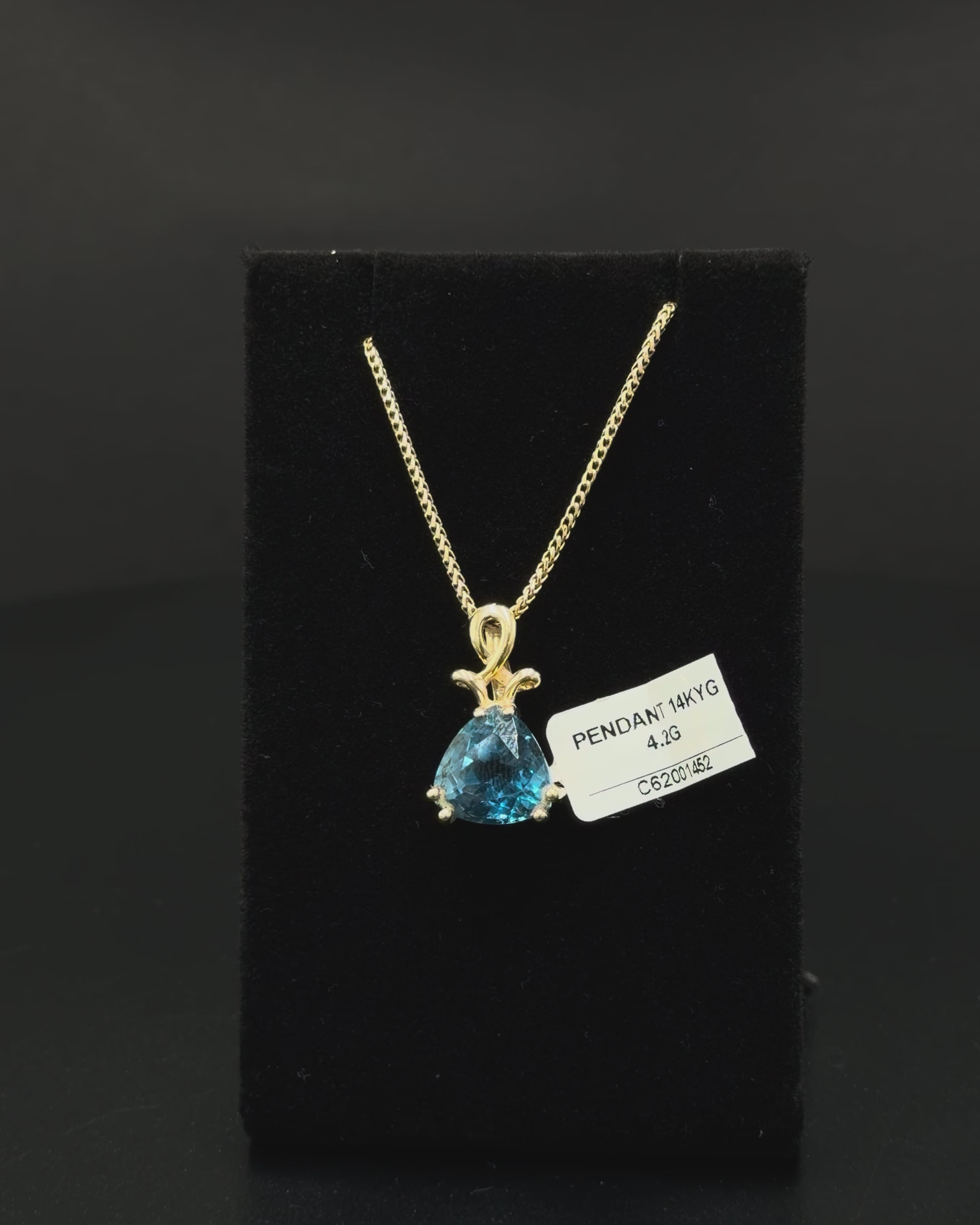 14K Yellow Gold Blue Topaz Pendant – 4.2 Grams