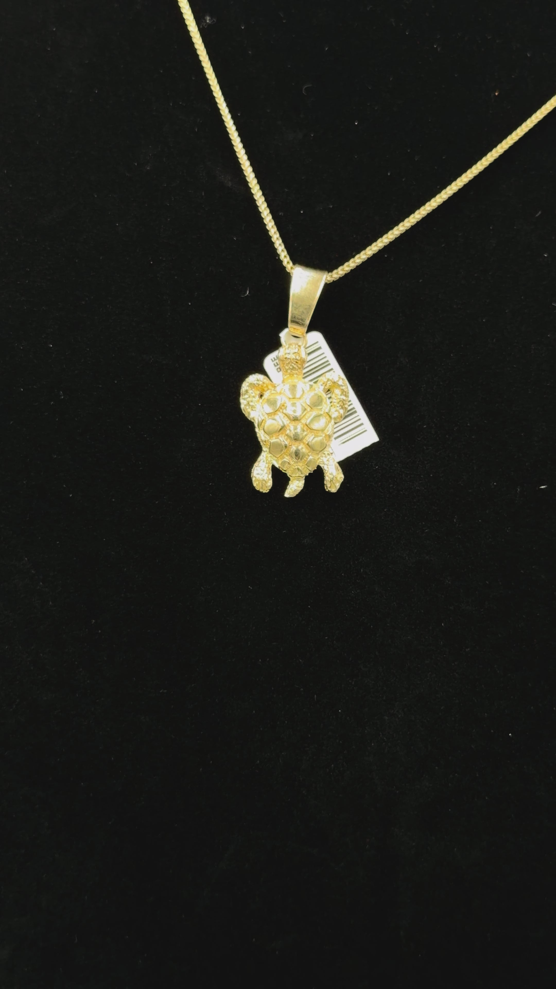 10K Gold Sea Turtle Pendant – 4.9 Grams