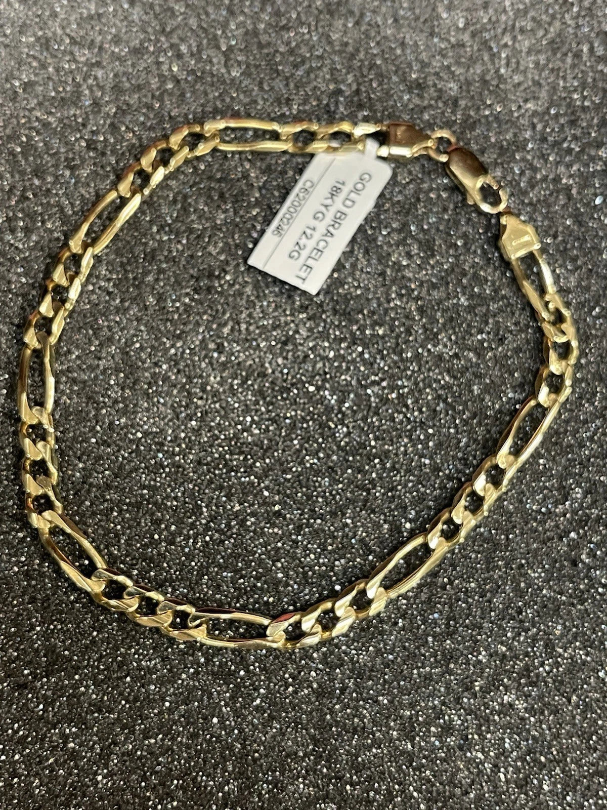 17.90K Gold Bracelet (12.2G) Lenght 9”.   4.7 mm