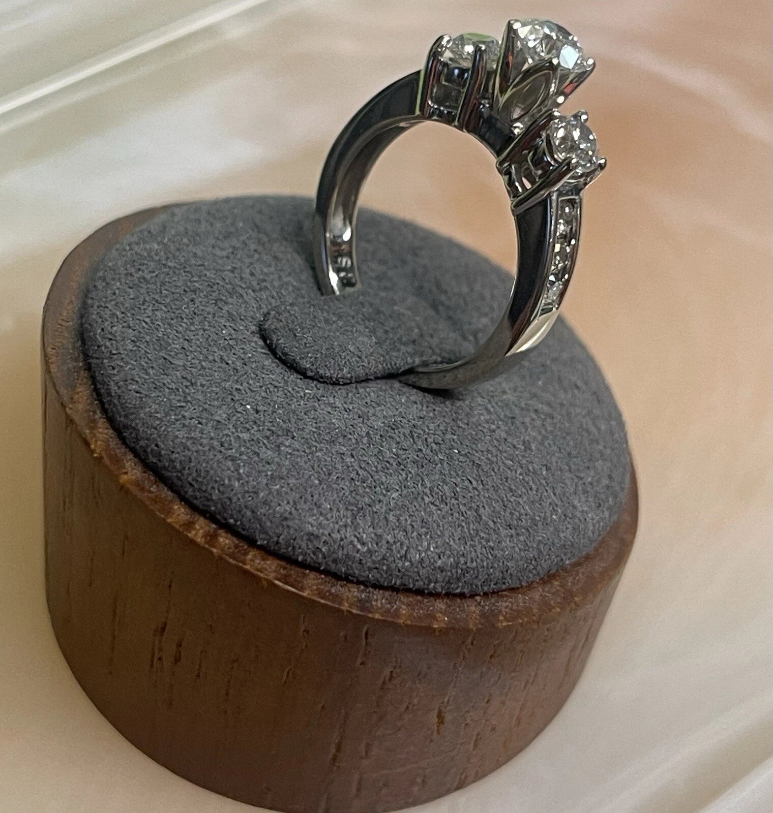 14K White Gold Three-Stone Diamond Ring – Size 6.5 – 5.0g – 3.39mm Band