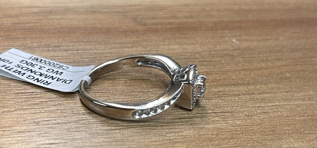 10K White Gold Round Diamond Wedding Ring (3.30g) Size: 7