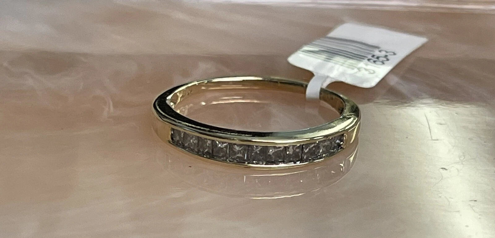 14k yellow gold  diamond cluster wedding band ring Sz 9 (2.7g)