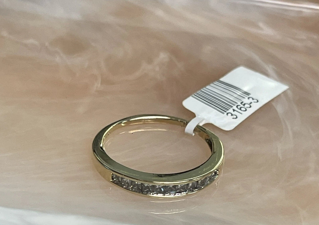 14k yellow gold  diamond cluster wedding band ring Sz 9 (2.7g)