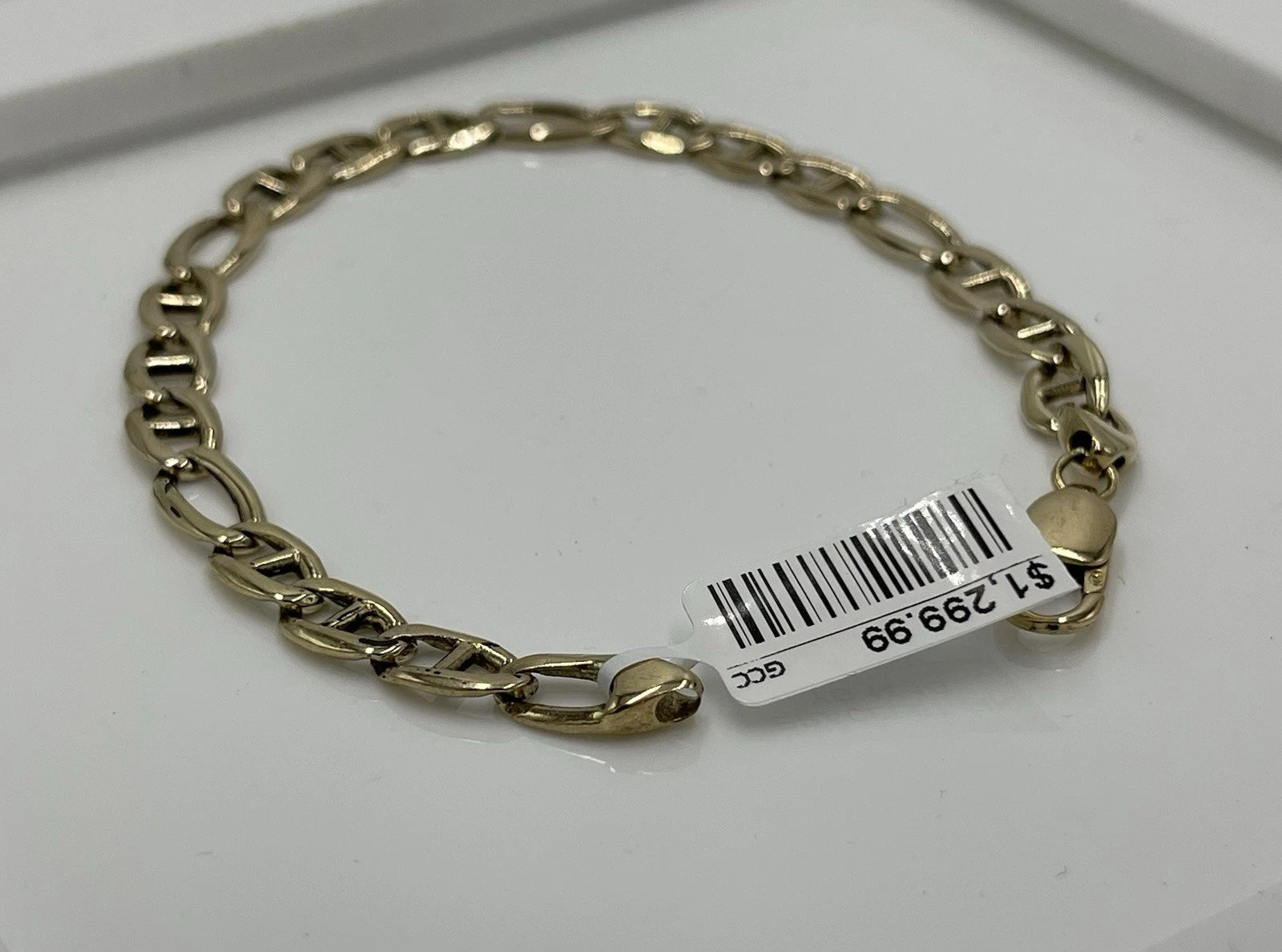 Men's 8" 14K Yellow Gold figarucci bracelet 6.36mm  (14.1g)