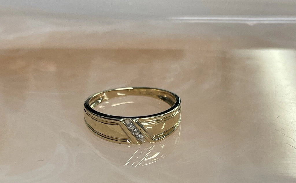 10K Yellow Gold Wedding Band – Size 9.5 (2.9g)
