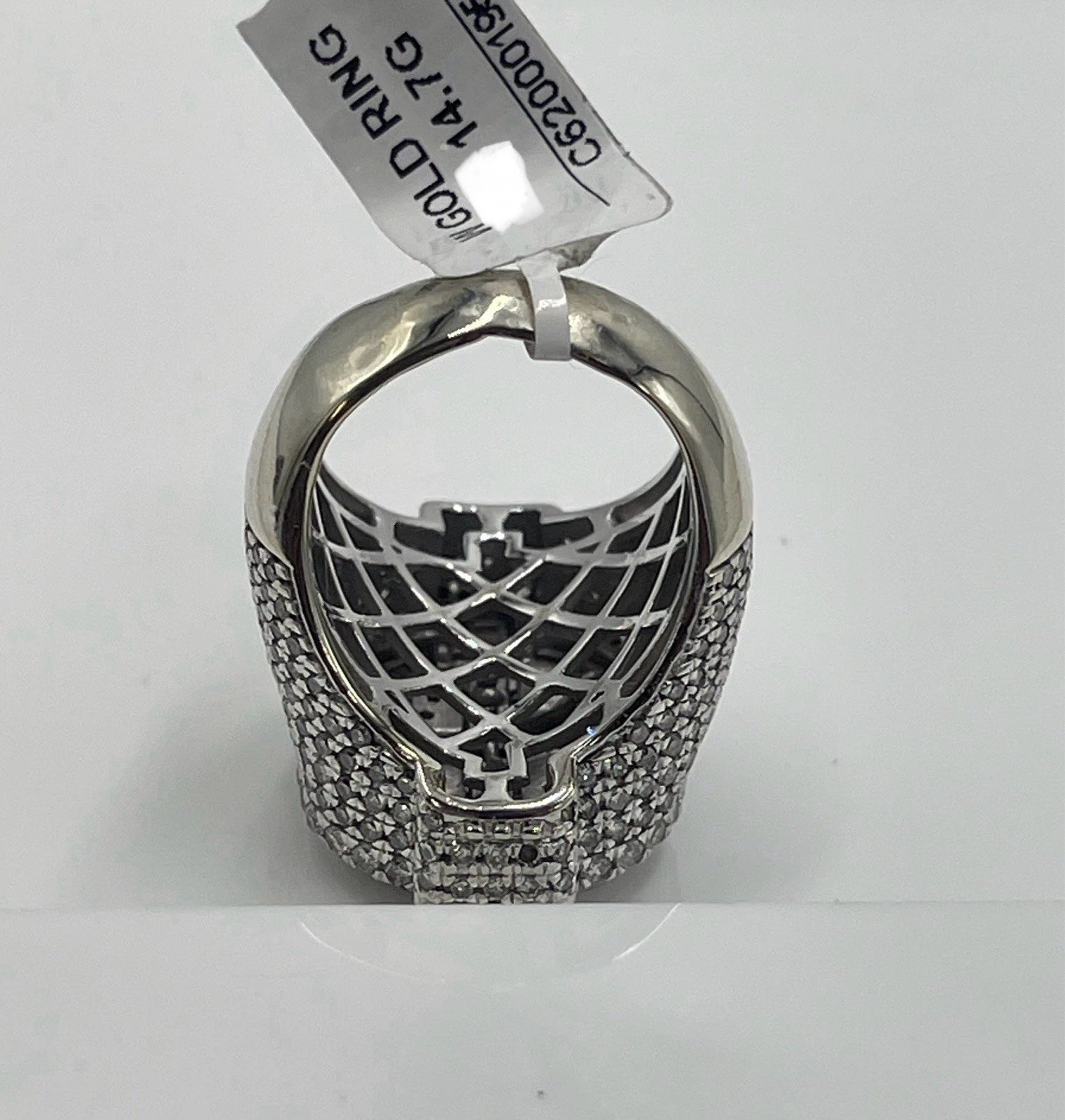 9.95K White Gold Mossanite 14.7g  Size 6.5 (22.27mm)