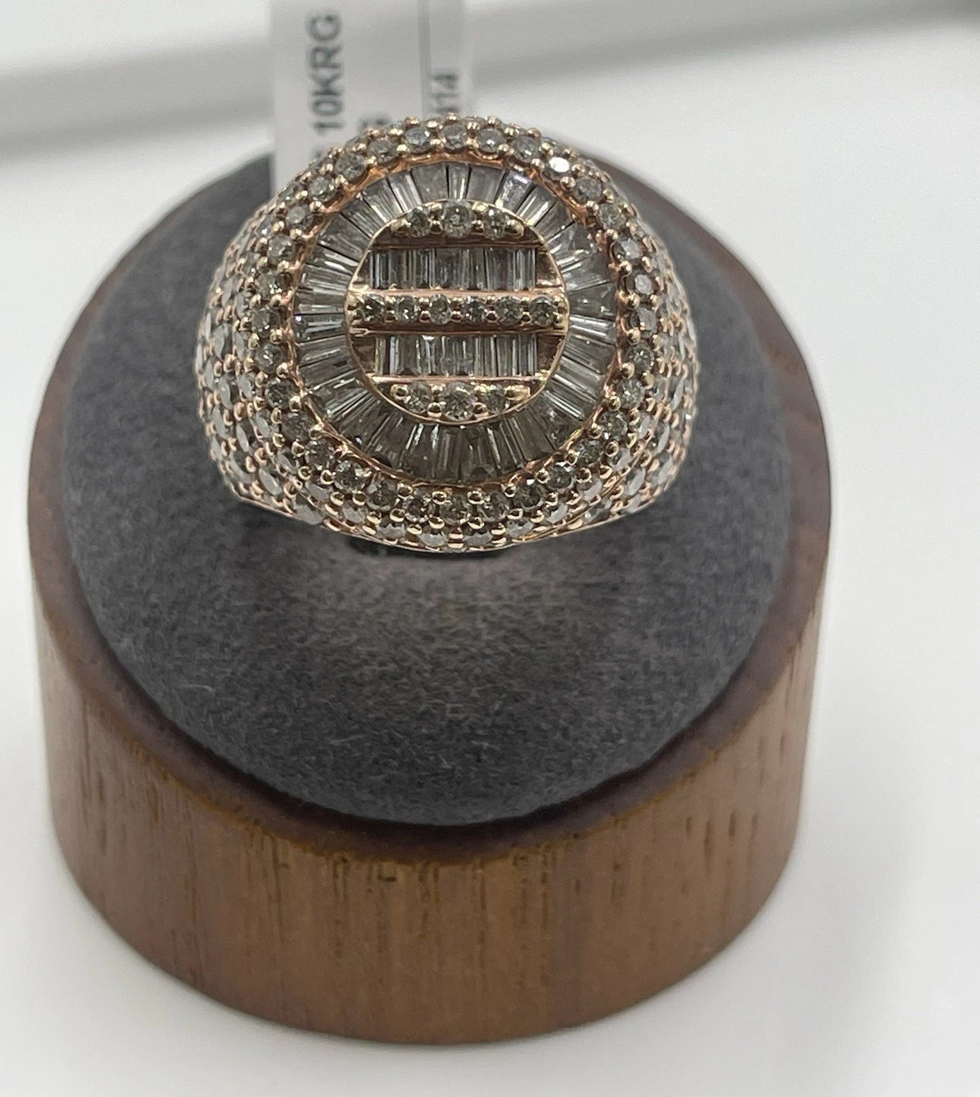10K Rose Gold Diamond Wedding Band 15.1 Size 7.5  (20.54)