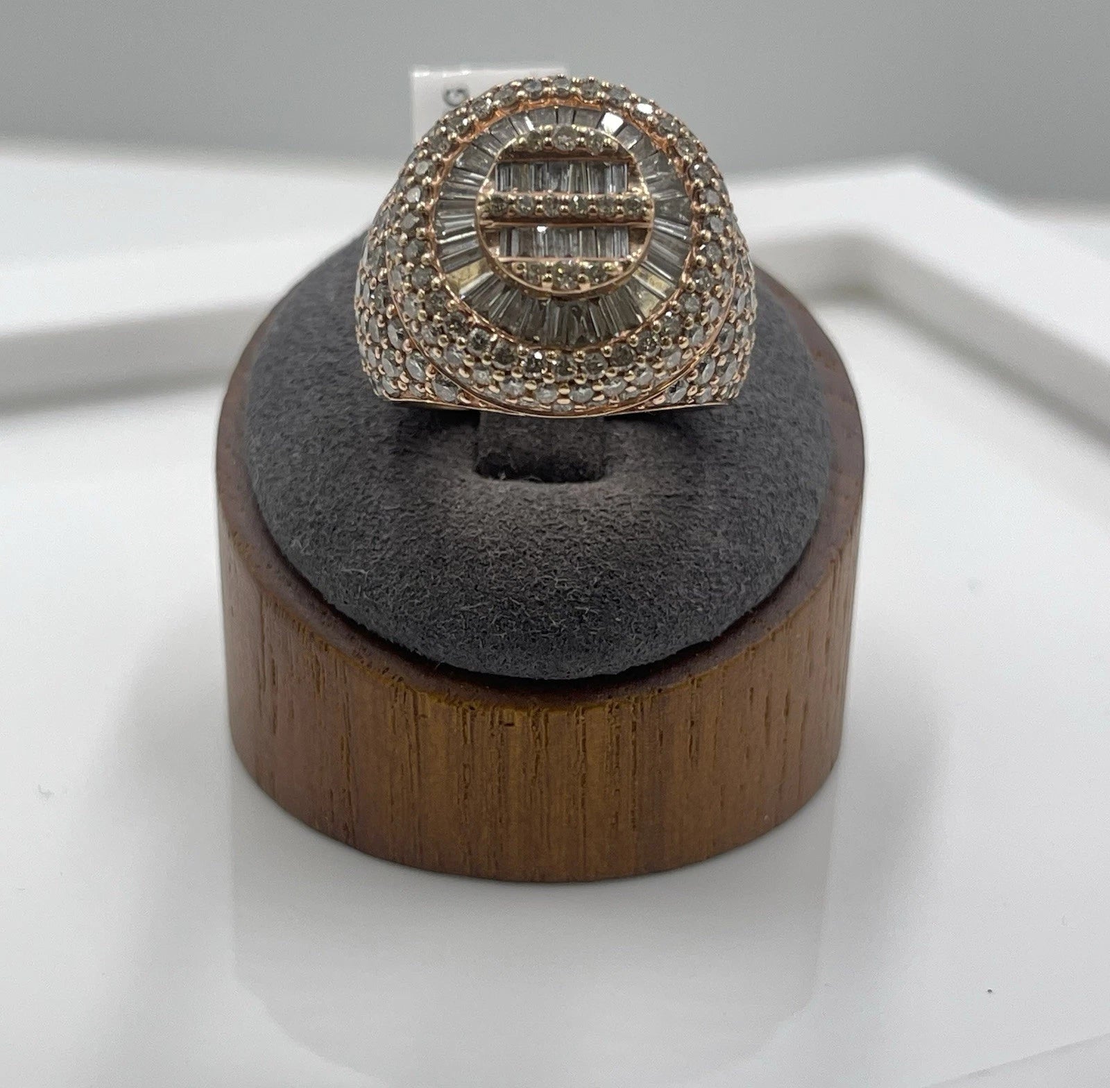 10K Rose Gold Diamond Wedding Band 15.1 Size 7.5  (20.54)