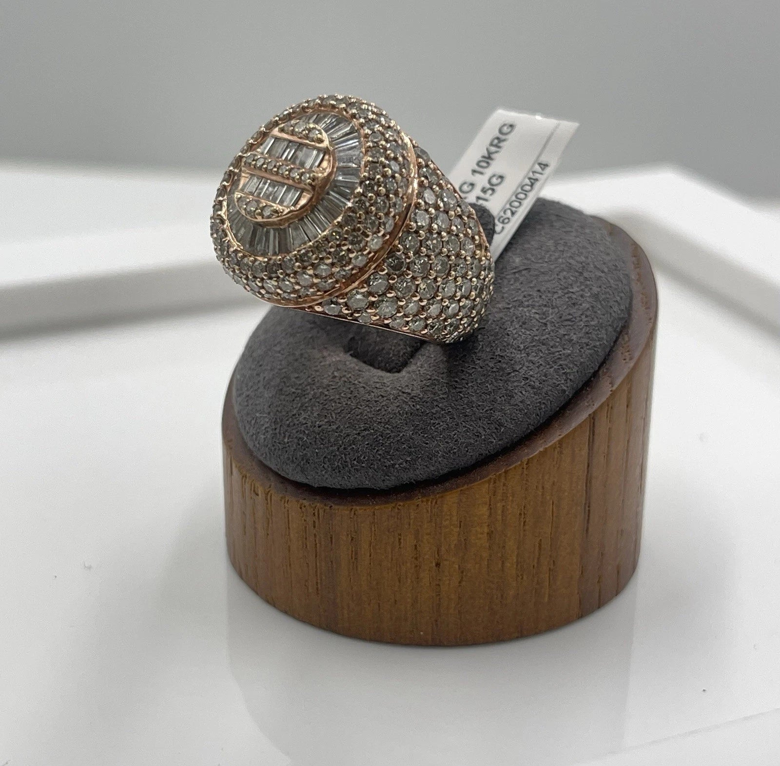 10K Rose Gold Diamond Wedding Band 15.1 Size 7.5  (20.54)