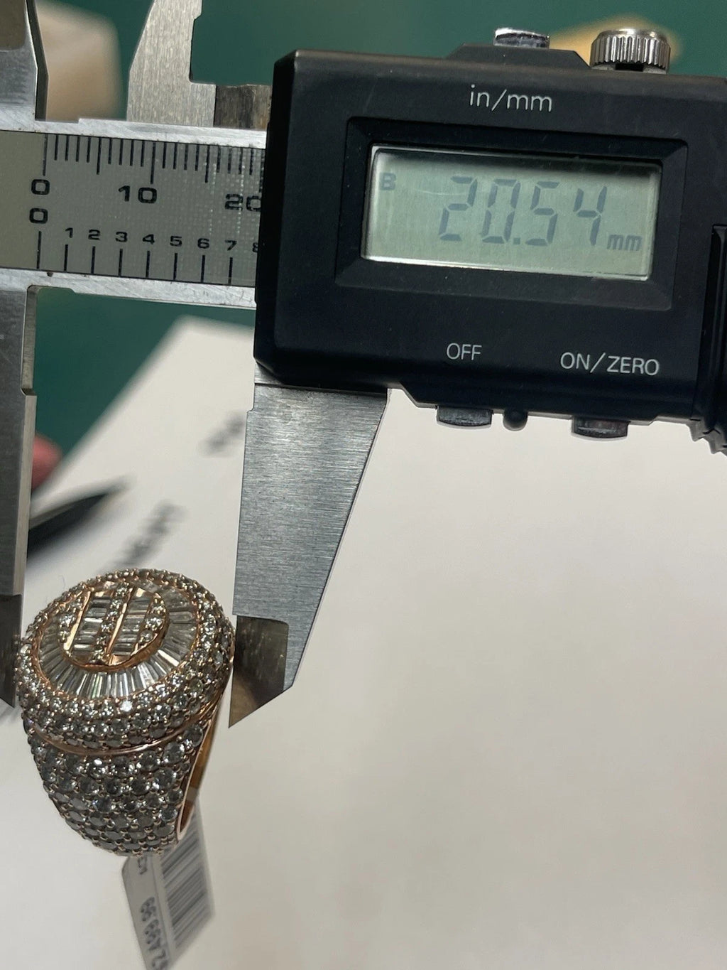 10K Rose Gold Diamond Wedding Band 15.1 Size 7.5  (20.54)